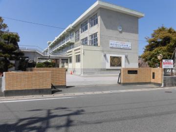 植田中学校／徒歩1分・約50m(2020年4月)