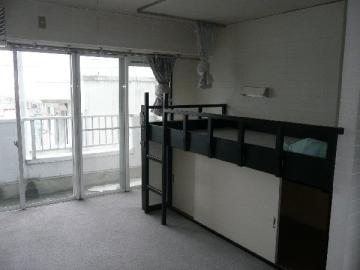 居室(2013年6月) 居室(2013年6月)