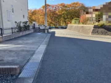 前面道路含む現地写真(2025年11月)