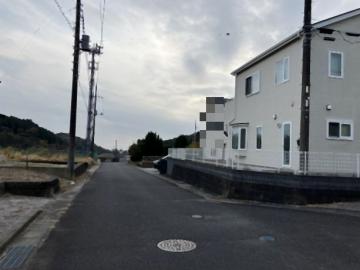 前面道路含む現地写真(2025年12月)