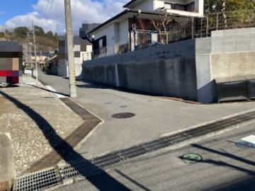 前面道路含む現地写真(2025年12月)