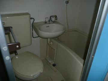 浴室(2013年6月) 浴室(2013年6月)