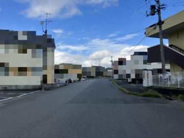 前面道路含む現地写真(2025年10月) 前面道路含む現地写真(2025年10月)