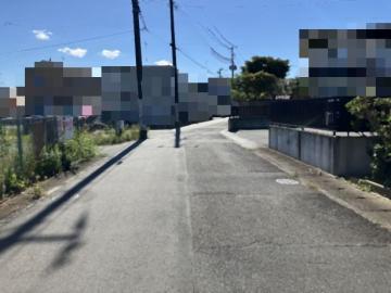 前面道路含む現地写真(2026年10月)